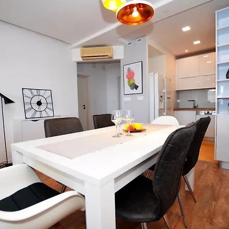 Apartamento Nesh *