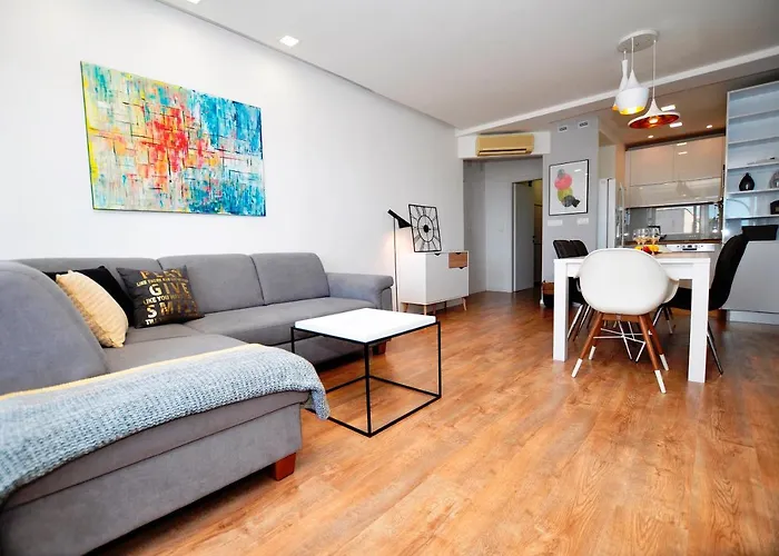 Nesh Apartman *